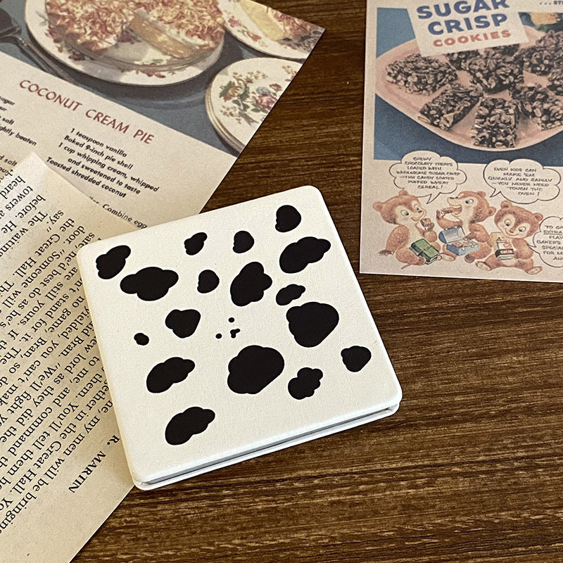 Cute Bear Mini Portable Makeup Mirror