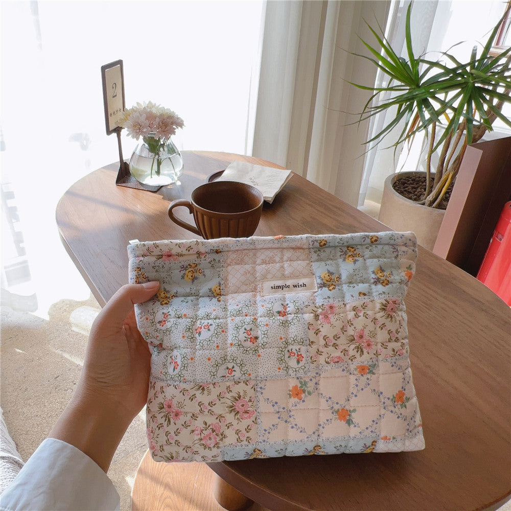 Flower Print Padded Large Capacity Make Up Bag
