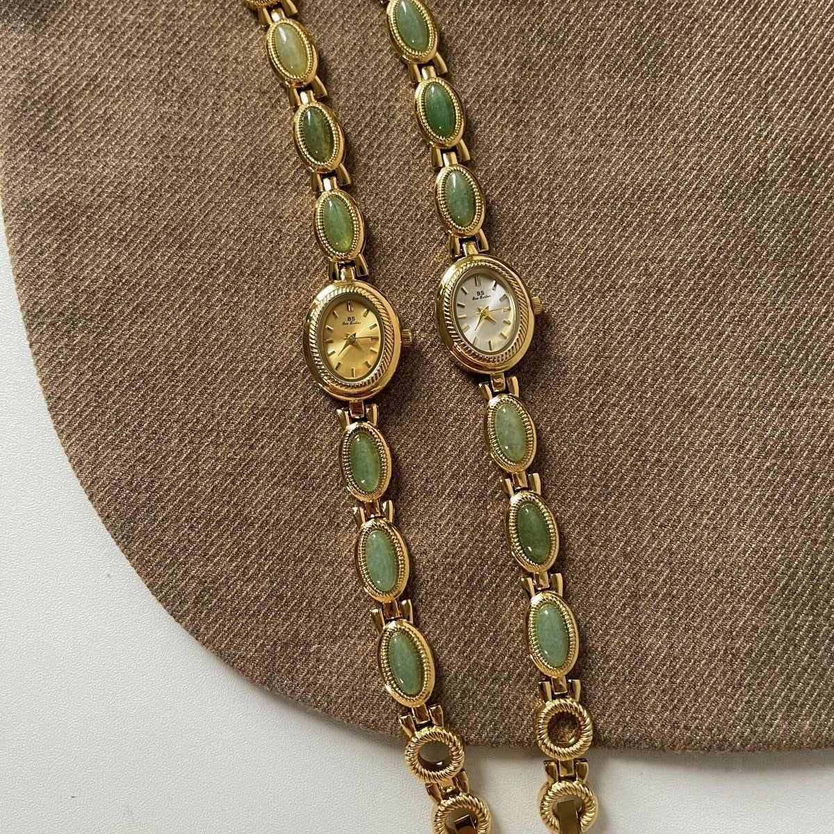 Retro Gold Tone Oval Dial Quartz Wrist Watch