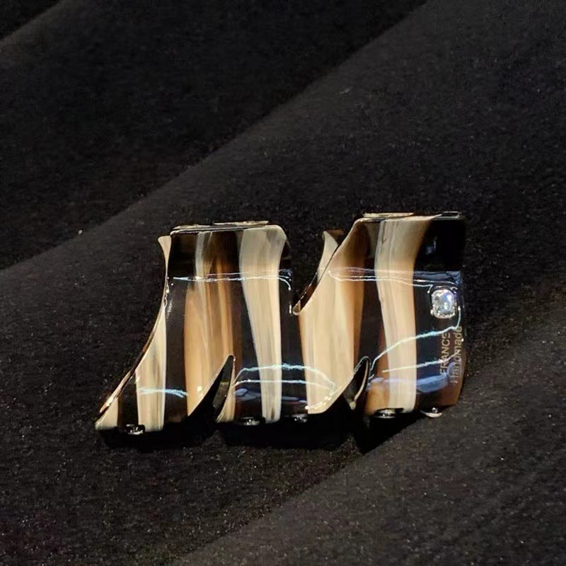 M Shaped Irregular Print Sweet Hair Claws