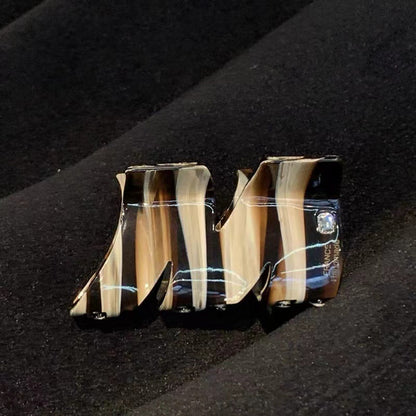 M Shaped Irregular Print Sweet Hair Claws