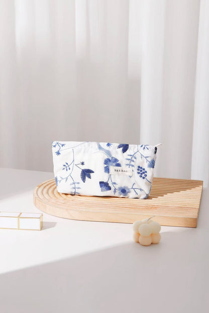 Minimalist Portable Floral Print Makeup Bag