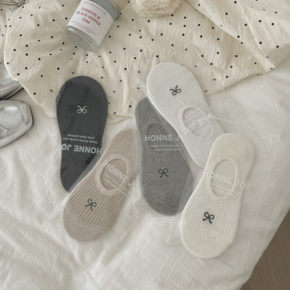 Bow Embroidered Ribbed Ankle Socks