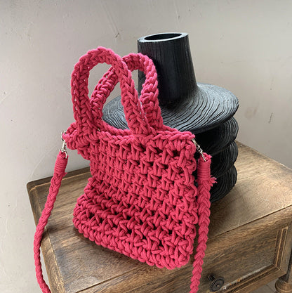 Hellow Out Solid Color Simple Woven Bag