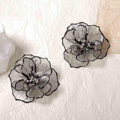 Trendy Geometric Hollow Out Flower Stud Earrings
