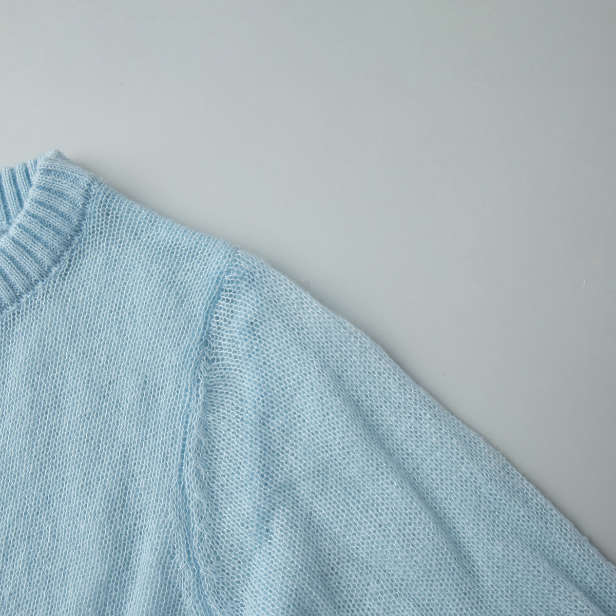 Minimalist Round Neck Long Sleeve Knit Top