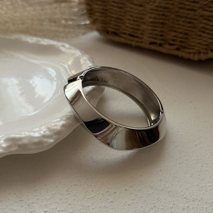 Irregular Layered Smooth Acrylic Bracelets