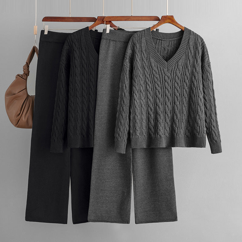 2+ Loose Twist V-Neck Knit Sets
