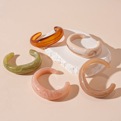 Vintage Smoothy Open Acrylic Bracelet