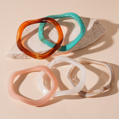 Irregular Wave Single Acrylic Bracelet