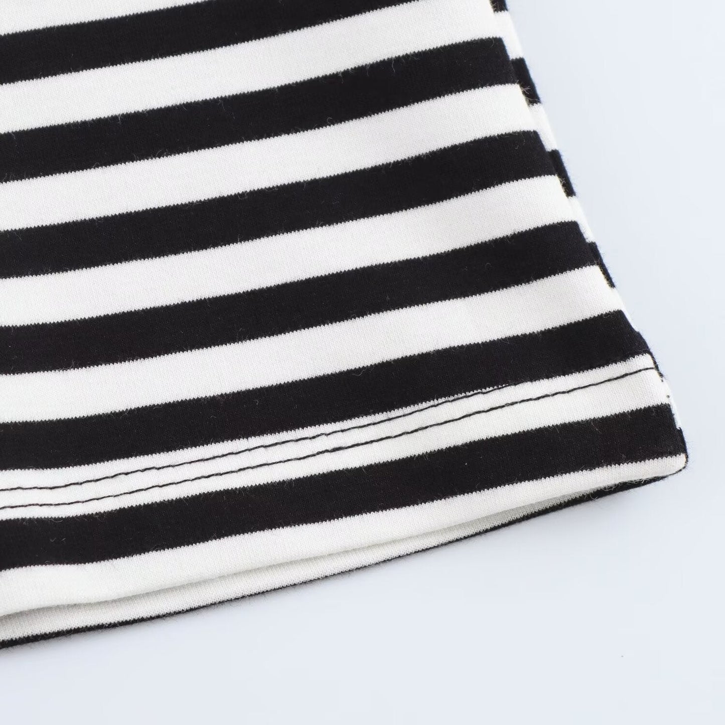 Simple Solid Color Round Neck T-Shirt