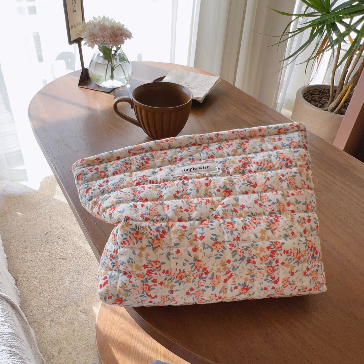 Flower Print Padded Large Capacity Make Up Bag