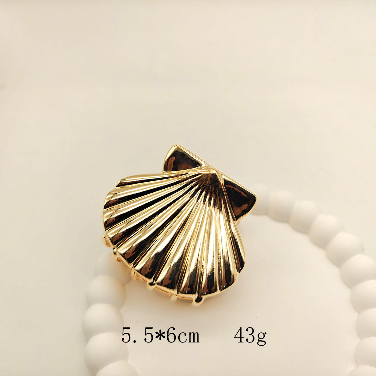 Elegant Striped Scallop Shell Hair Clip