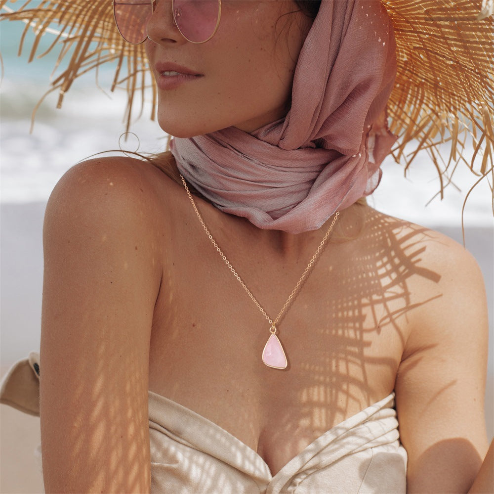 Irregiular Pink Crystal Pendant Simple Neckalces