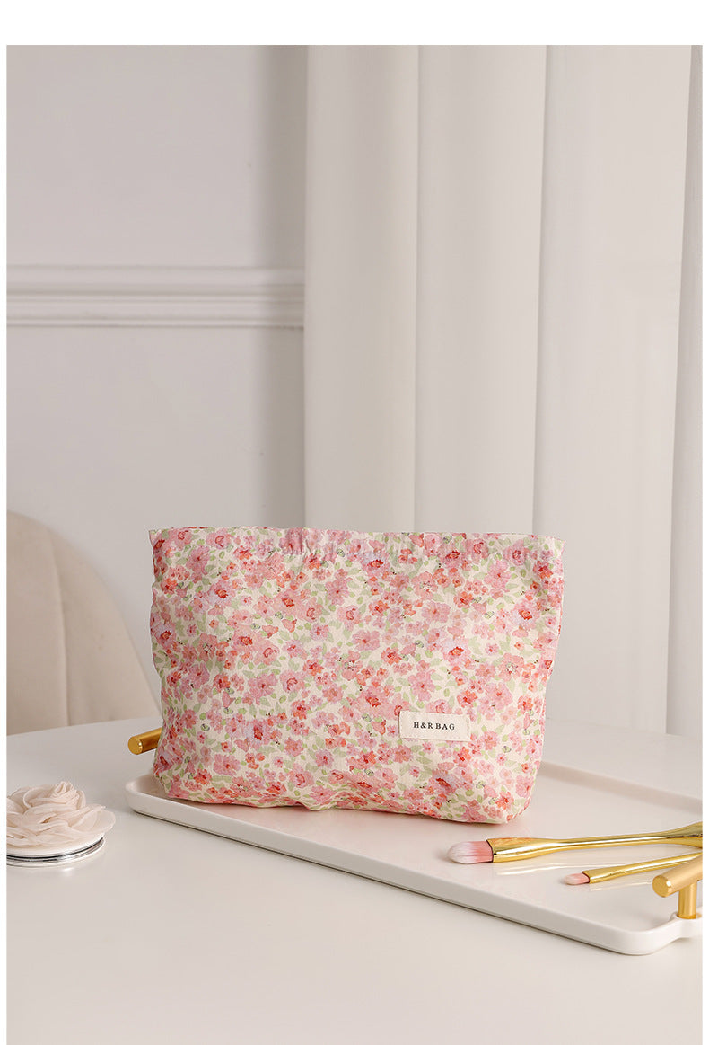Sweet Simple Floral Print Cosmetic Bag