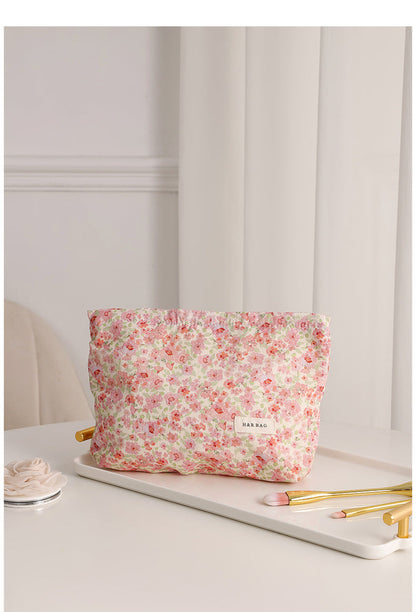 Sweet Simple Floral Print Cosmetic Bag