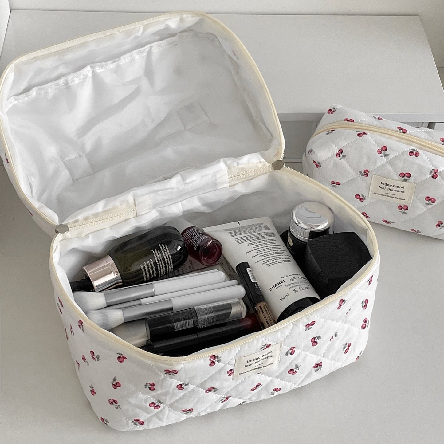 Sweet Cherry Print Make Up Bag