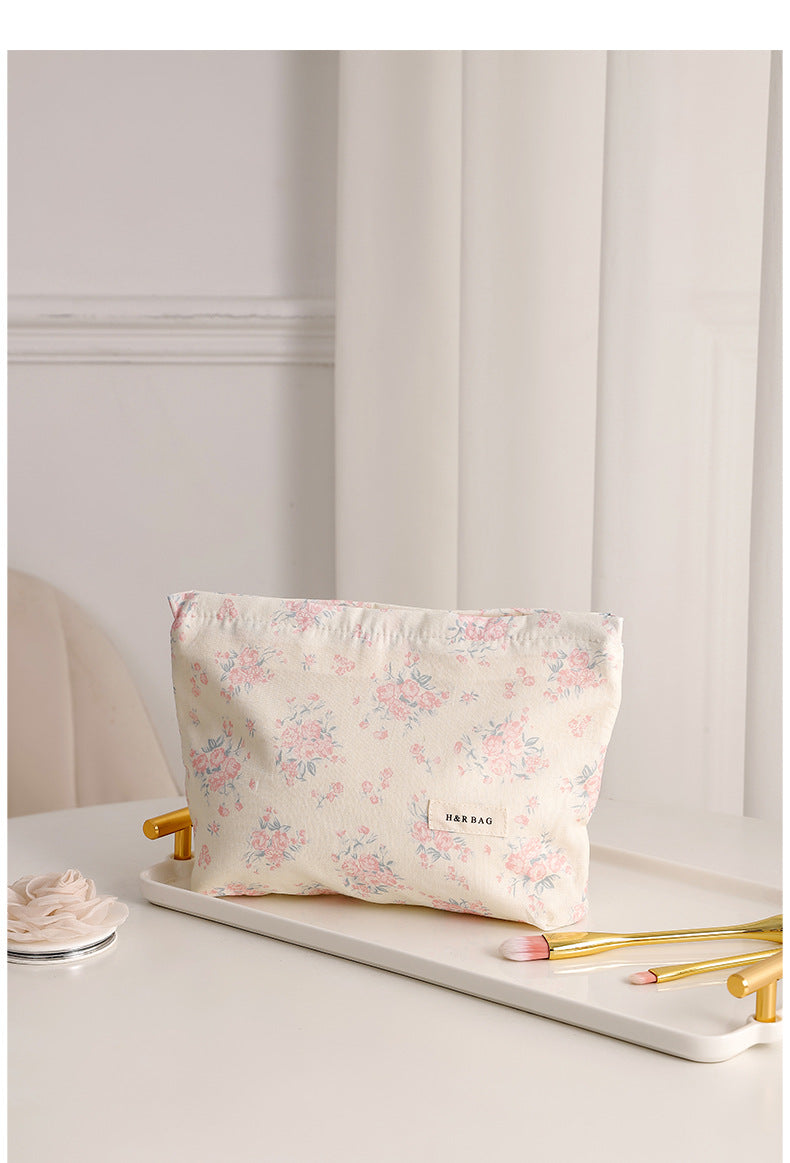 Floral Print Sweet Simple Cosmetic Bag