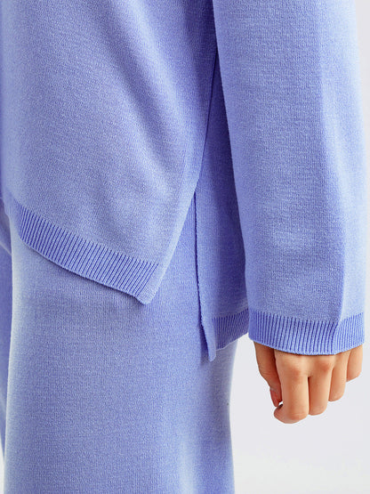 2+ Solid Color V-Neck Knit Sets