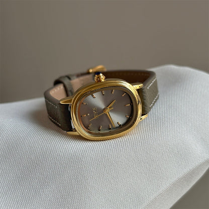 Minimalist Small Dial Leather Strap Quartz Watch