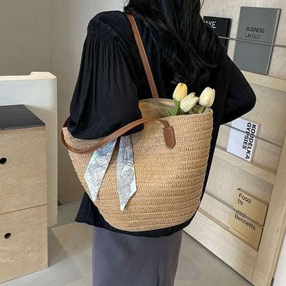 Versatile Bucket Handbag
