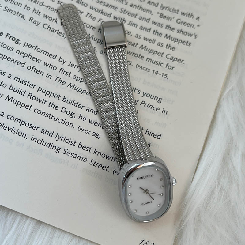 Retro Oval Dial Gold Stainless Steel Watch