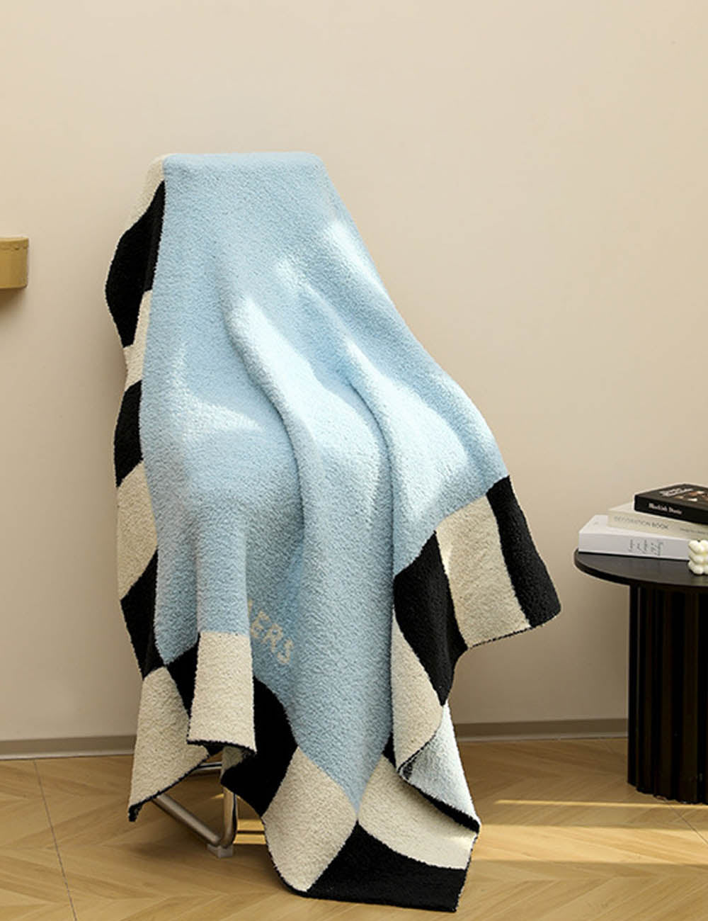Retro Plaid Thickened Soft Velvet Blanket