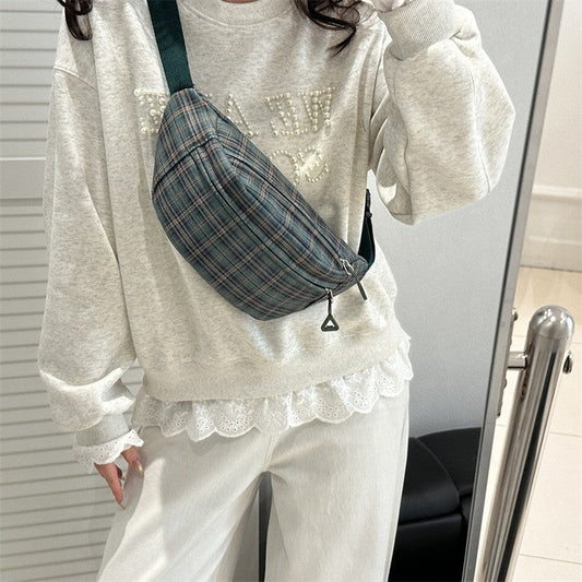Fashion Jacquard Canvas Chest Bag With Pendant