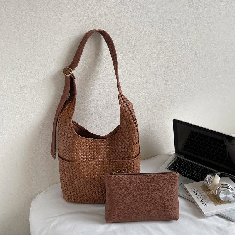 Retro Handbag With Pendant