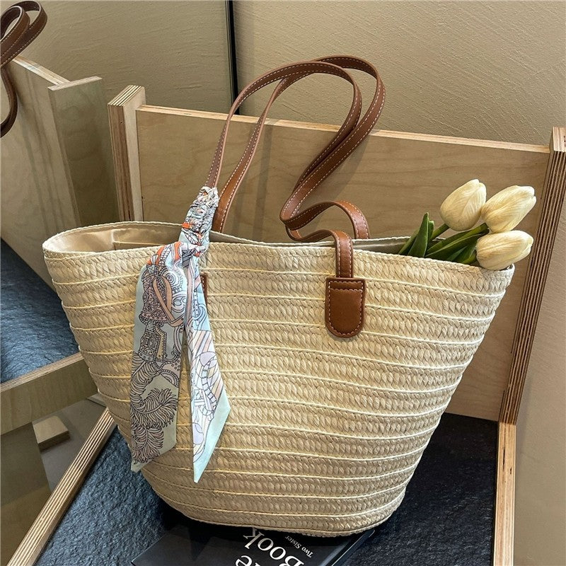 Versatile Bucket Handbag