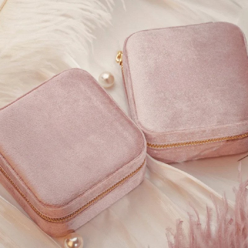 Plushed Simple Solid Color Zipper Jewelry Case