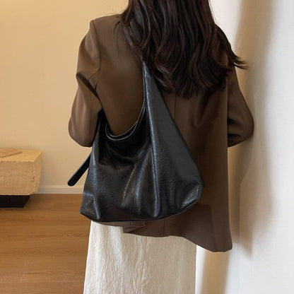 Retro Handbag With Pendant