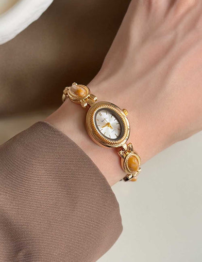 Vintage Gold Oval Dial Bracelet Quartz Watch