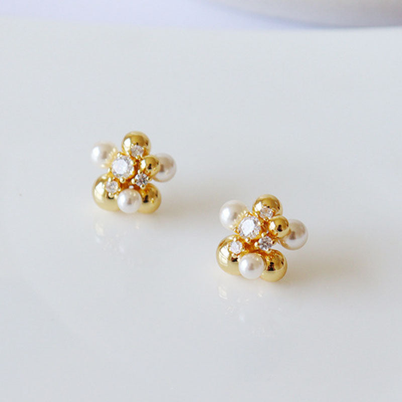 Flower Cubic Zirconia Pearl Stud Earrings