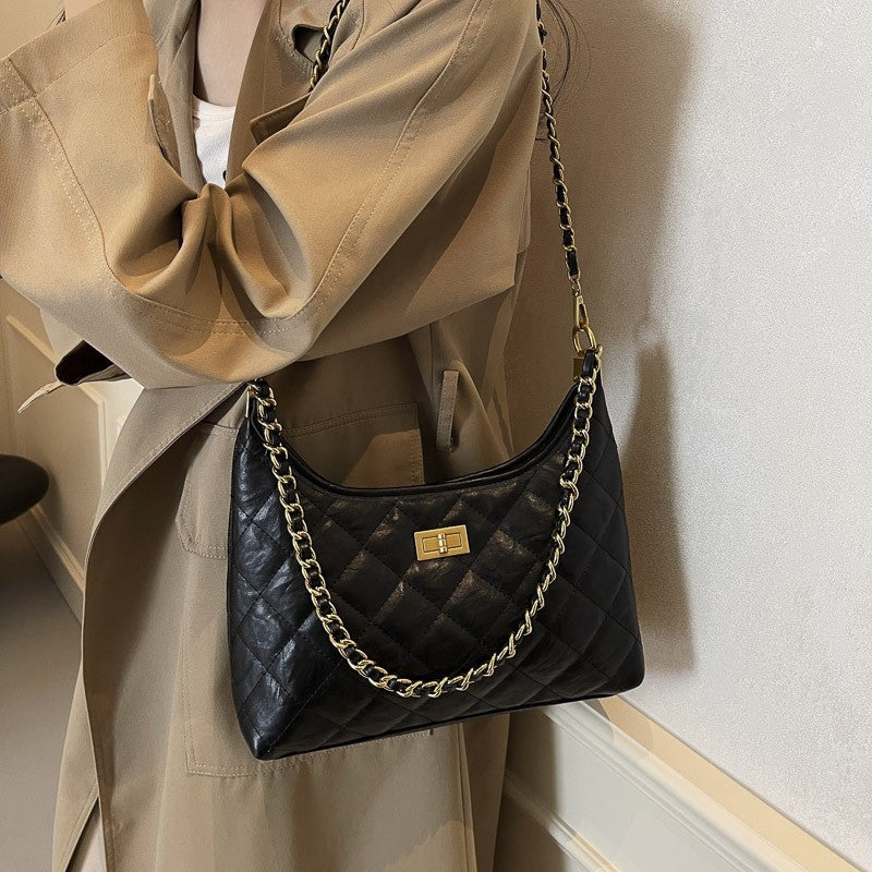 Retro Handbag With Pendant