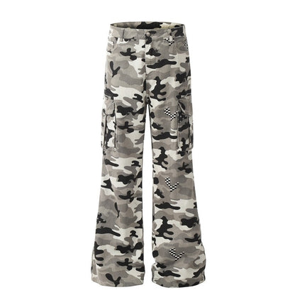 Relaxed Camo Cargo Pants With Flared Legs