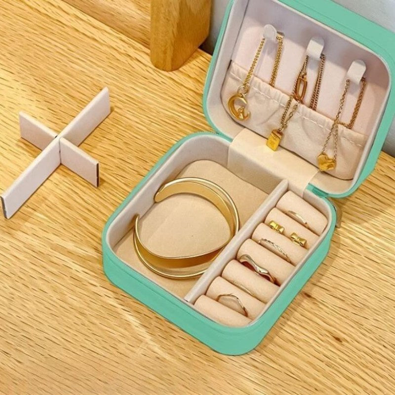 Minimalist Portable Travel Jewelry Case