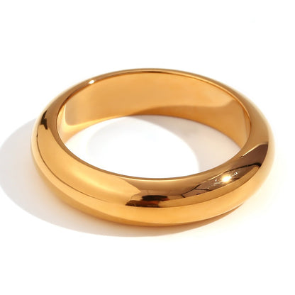 Women Fashion Simple Stainless Steel Ring in Gold