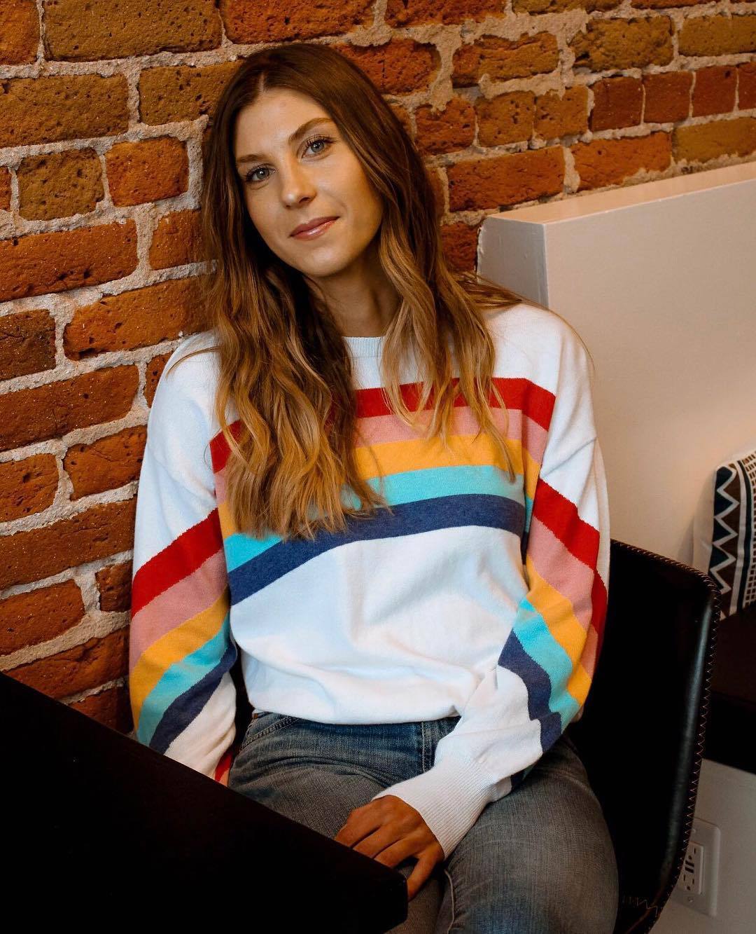Sudadera informal de manga larga con rayas arcoíris para mujer