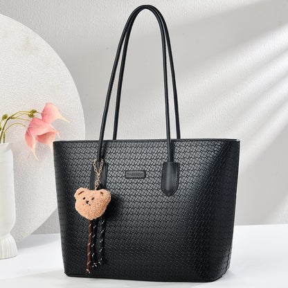 Sac fourre-tout décontracté en PU de grande capacité pour femme avec pendentif ours