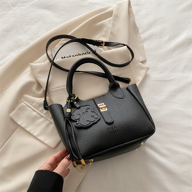 Fashionable Solid Color Large Capacity Shoulder Bag