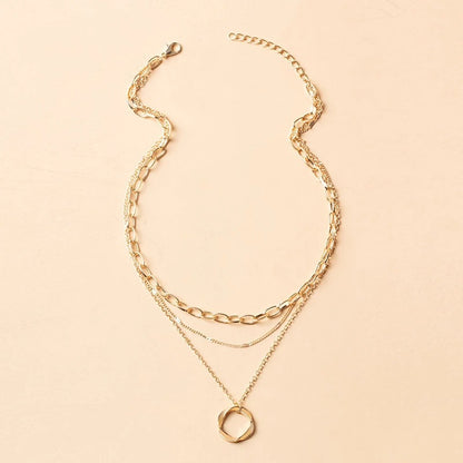 Collar con colgante circular de cadena gruesa multicapa a la moda para mujer