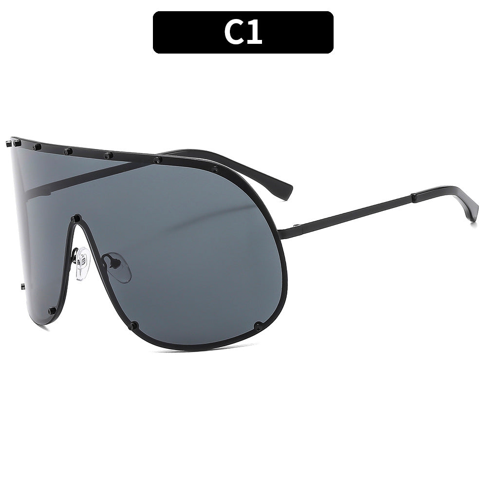 Fashion Large Frame Sunglasses - Metal Oval Style