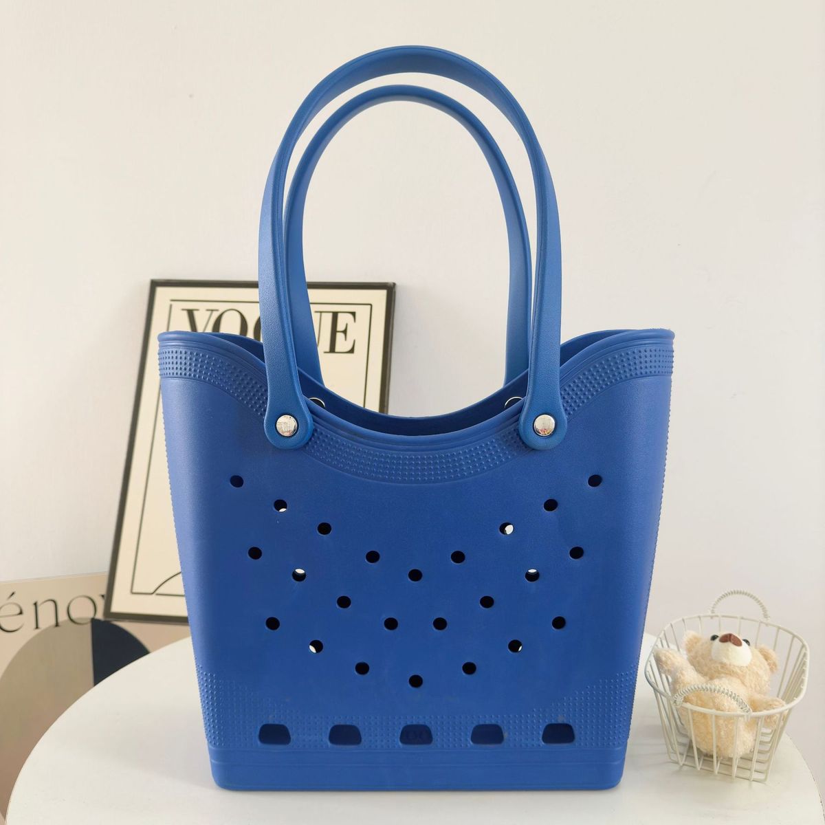 Bolsa de EVA de gran capacidad con diseño moderno y urbano
