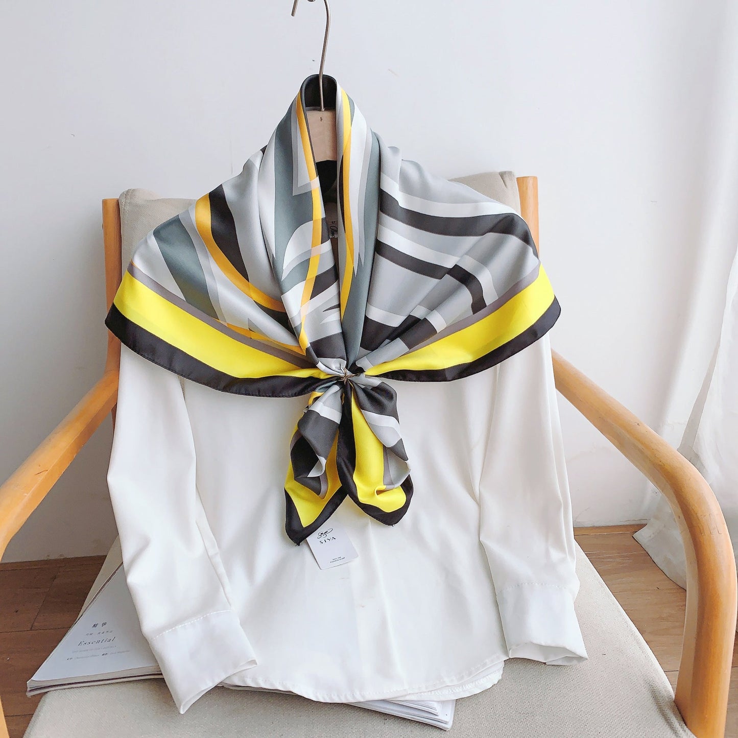 Bufanda de seda con estampado geométrico y floral de verano para mujer