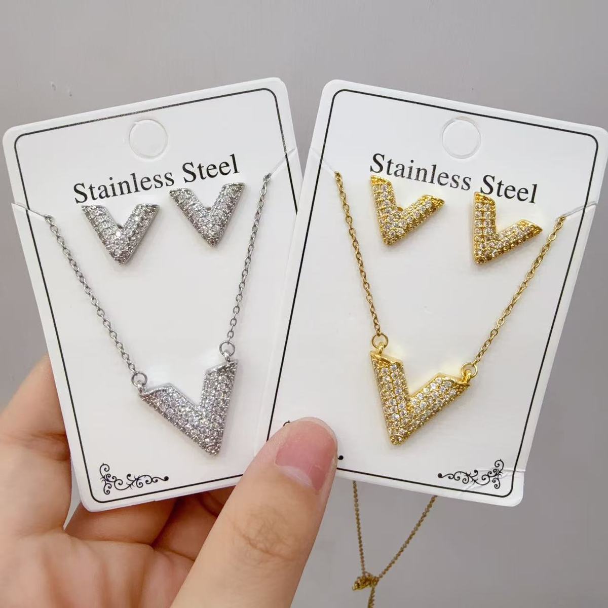 Women Fashion Zircon Necklace Earrings Set