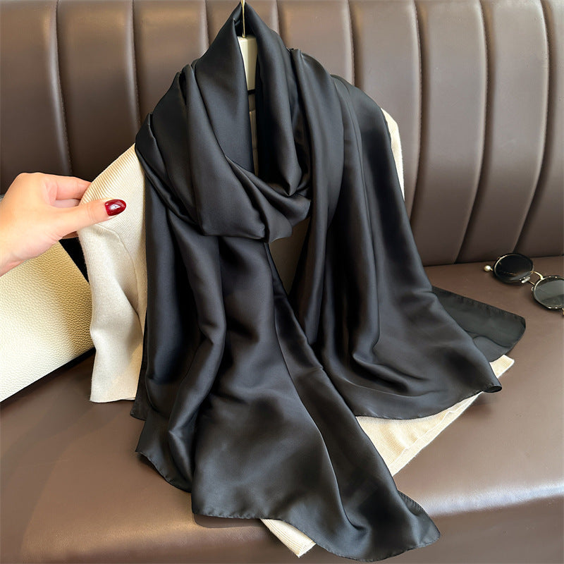Elegante bufanda larga de satén de color liso para mujer