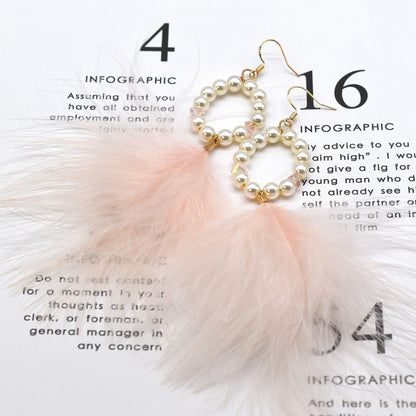 Pendientes de perlas de peluche con plumas bohemias para mujer