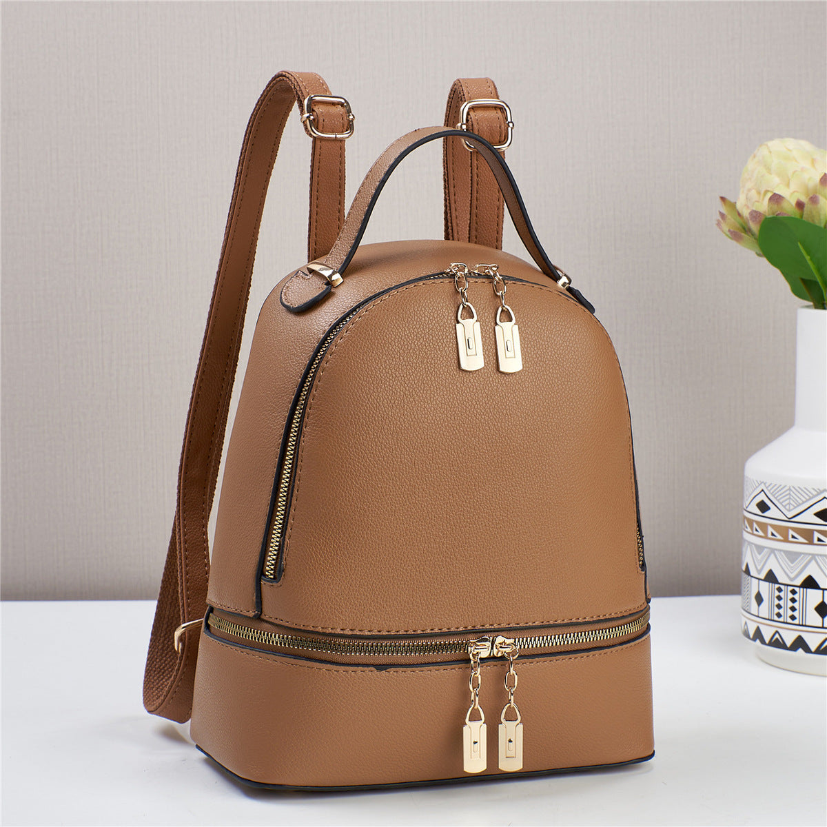 Women Casual Zipper Backpack in PU Urban Style
