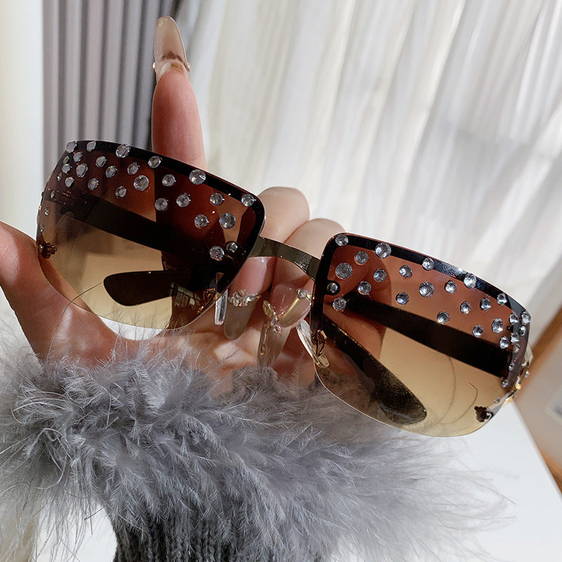 Gafas de sol de montura grande con degradado de diamantes de imitación a la moda para mujer
